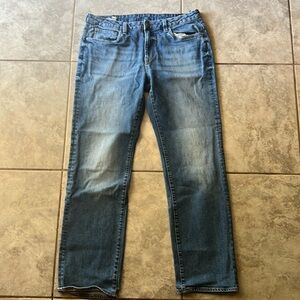 Buffalo Jeans size 36x34 Relaxed Straight / Driven Stonewash Blue